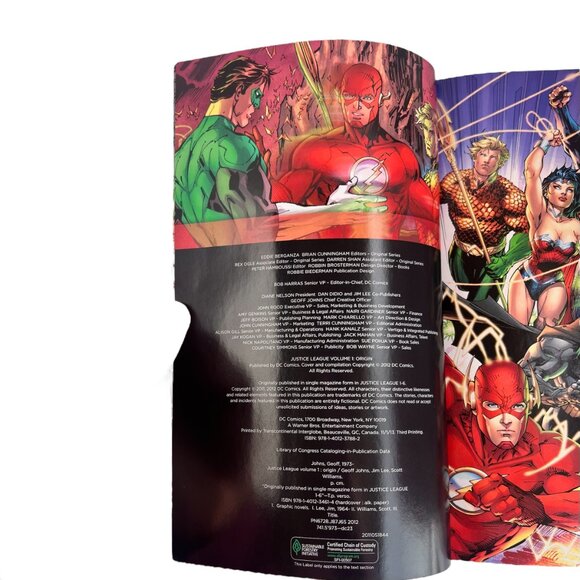 Justice League Volume 1 Origin Comic Part of the New 52! - Picture 5 of 7